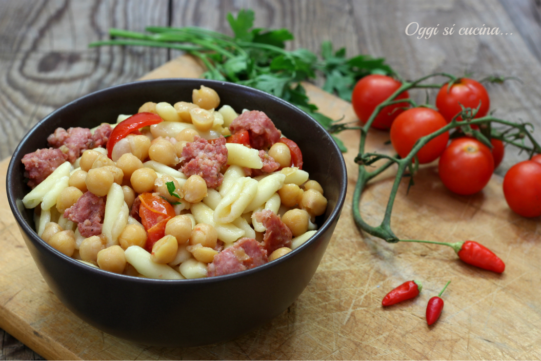 Cavatelli ceci e salsiccia